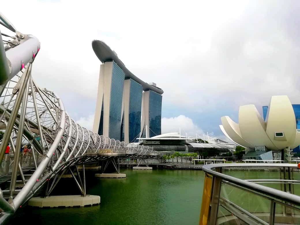 Marina Bay Sands, Art Science Museum und die Helix Brücke, Singapur