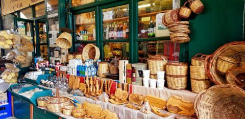 griechische waren für den lokalen markt in ermoupoli