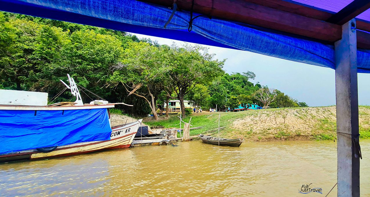 Entweder lebt man auf dem Fluss oder in einem Haus,Amazonas