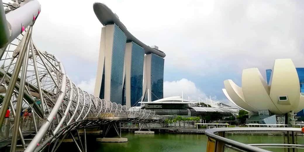 Marina Bay Sands, Art Science Museum und die Helix Brücke, Singapur